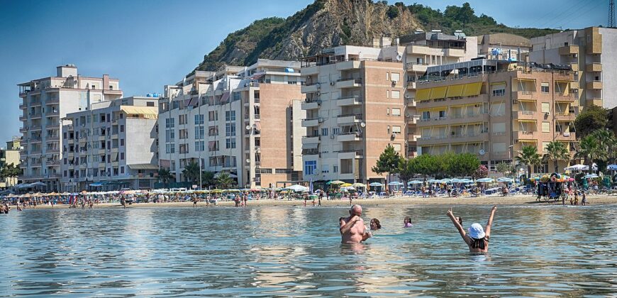 Eladó lakás –  mindössze 150 méterre a tengertől Eladó lakás –  mindössze 150 méterre a tengertől