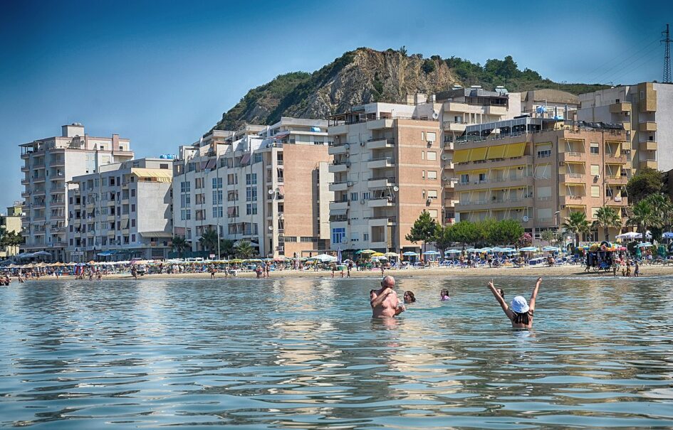 Eladó lakás –  mindössze 150 méterre a tengertől Eladó lakás –  mindössze 150 méterre a tengertől
